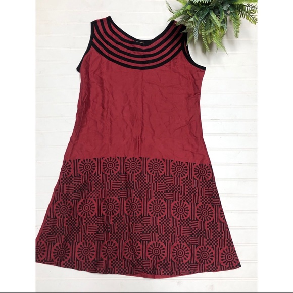 CherryRed Brand Red And Black Sheath Dress - Picture 2 of 7